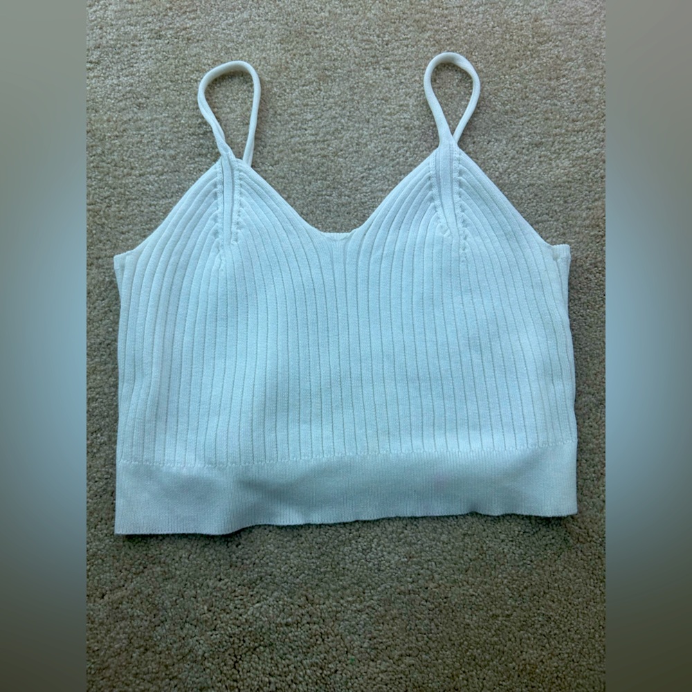 WHITE CROPPED KNIT TOP